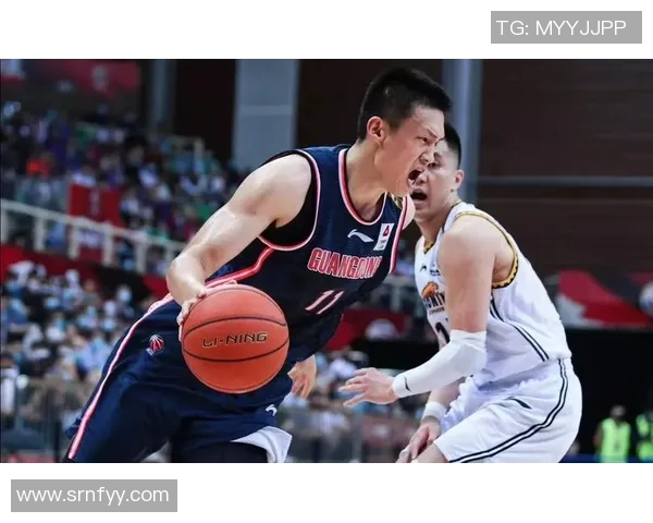广东队与广厦队激烈对抗现场精彩瞬间回顾与分析